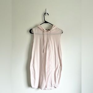 Baby pink hooded sleeveless shirt dress